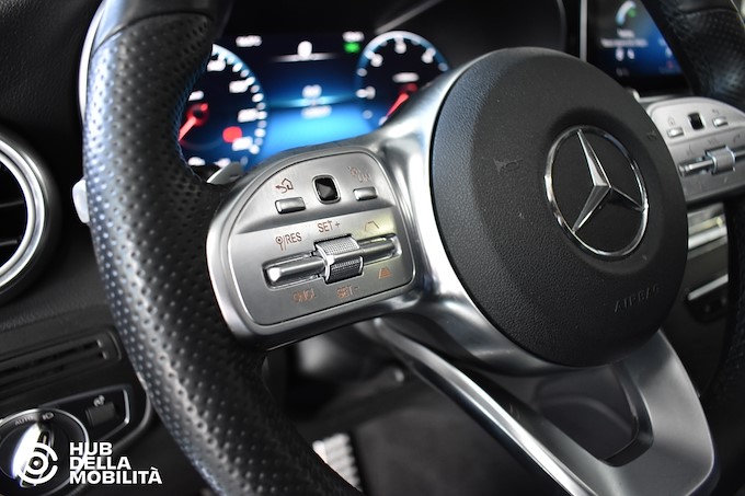 MERCEDES-BENZ GLC 220 d 4Matic Premium Night Edition